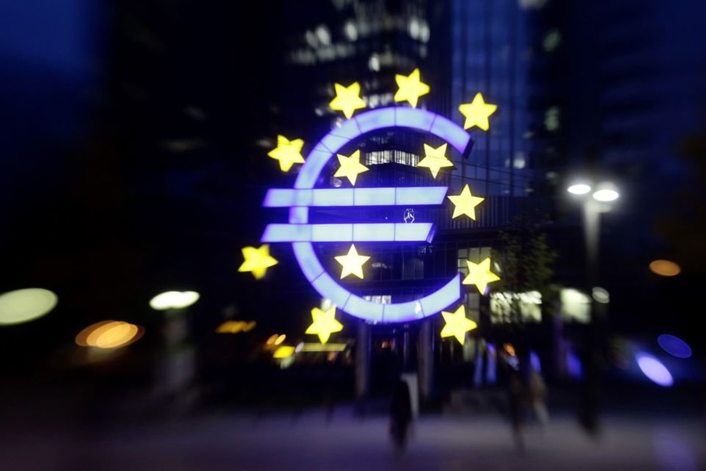 Netgi atsižvelgiant į sąnaudas, gelbstint įsiskolinusias euro zonos šalis, valiutų sąjunga Vokietijai yra naudinga.