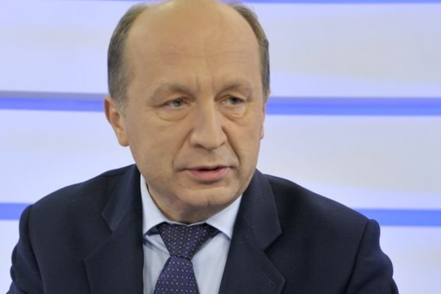 „Kaip valstybės indėlis partijų finansavime turėtų būti realizuojamas - ar prieš rinkimus, ar po rinkimų kompensuojant - yra diskusijų klausimas“, - apibendrino ministras pirmininkas.