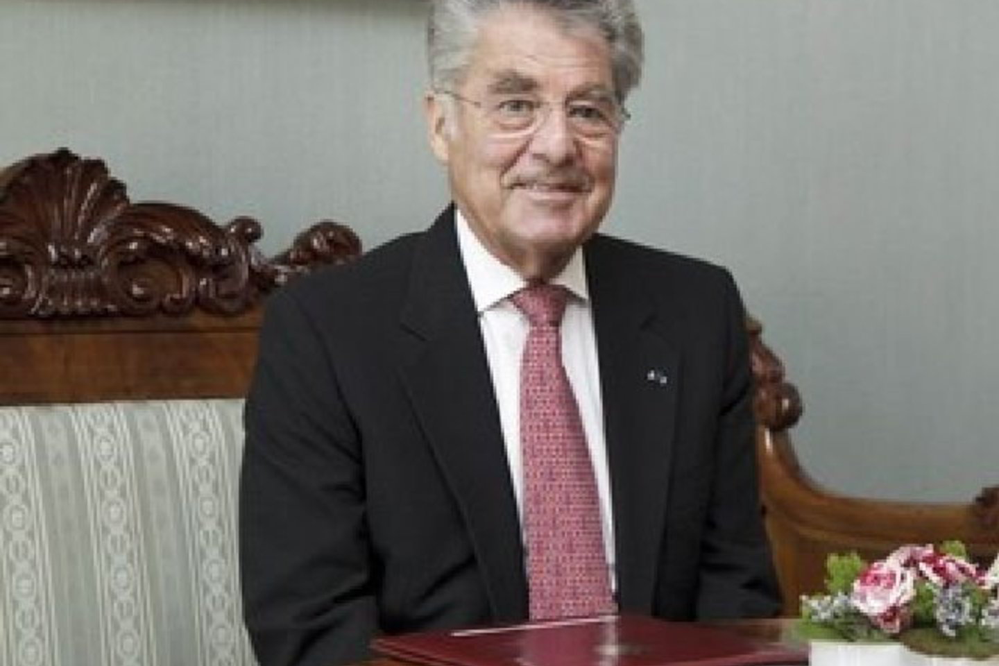 Austrijos prezidentas H.Fischeris: „Austrija turėjo paleisti M.Golovatovą“.