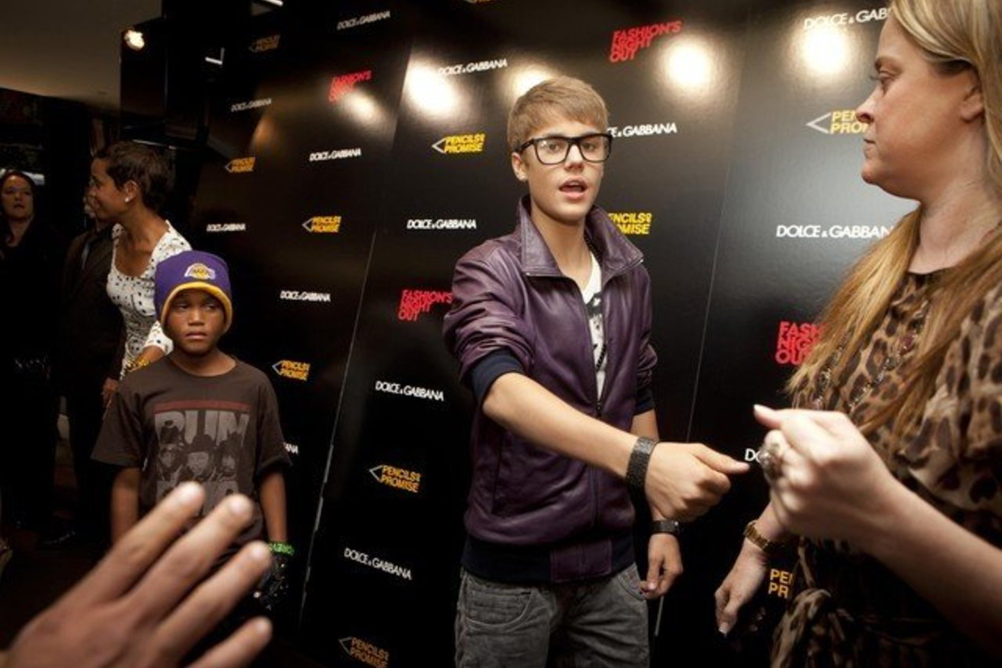 Visame pasaulyje žinomas jaunasis dainininkas Justinas Bieberis skiria nemažai dėmesio savo išvaizdai.