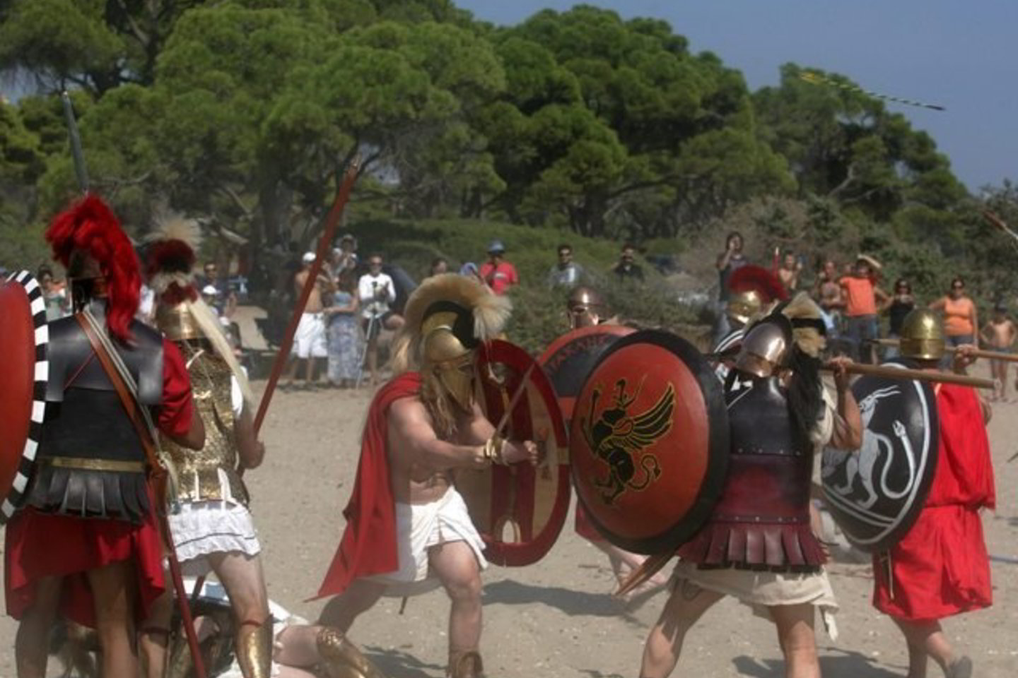 Istorijos entuziastai savaitgalį Graikijoje atkartojo prieš 2 tūkst. 500 metų vykusį legendinį Maratono mūšį.