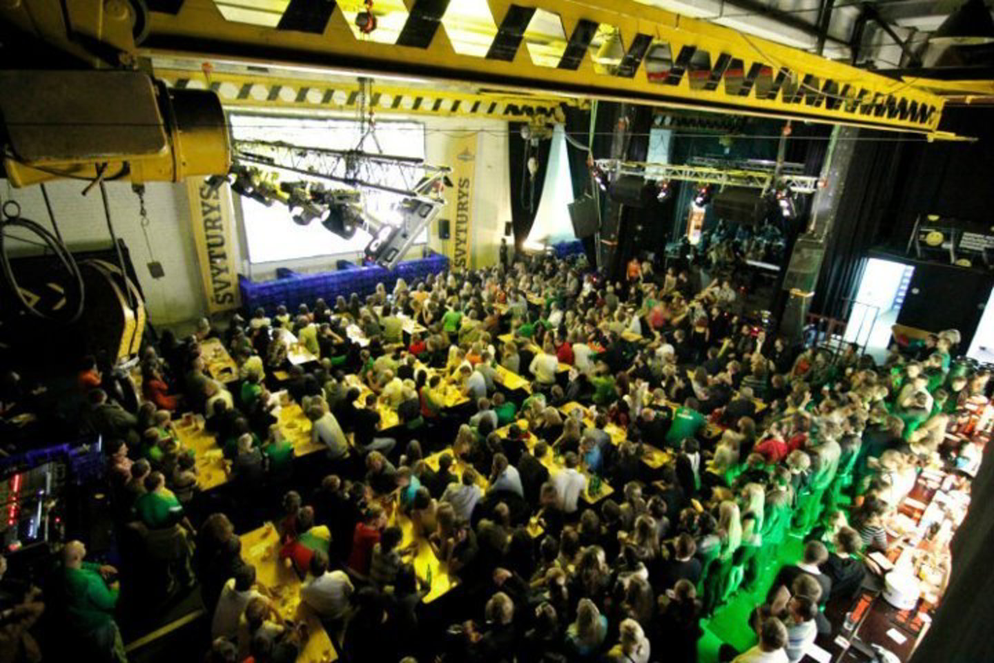 Menų fabrikas „Loftas“, visa čempionatą kvietęs stebėti rungtynių ir švęsti po jų, krepšinio fiestą užbaigs ištisu penkių dienų savaitgaliu.