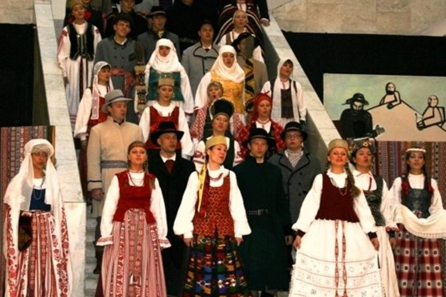 Tautinio kostiumo kolekcija.