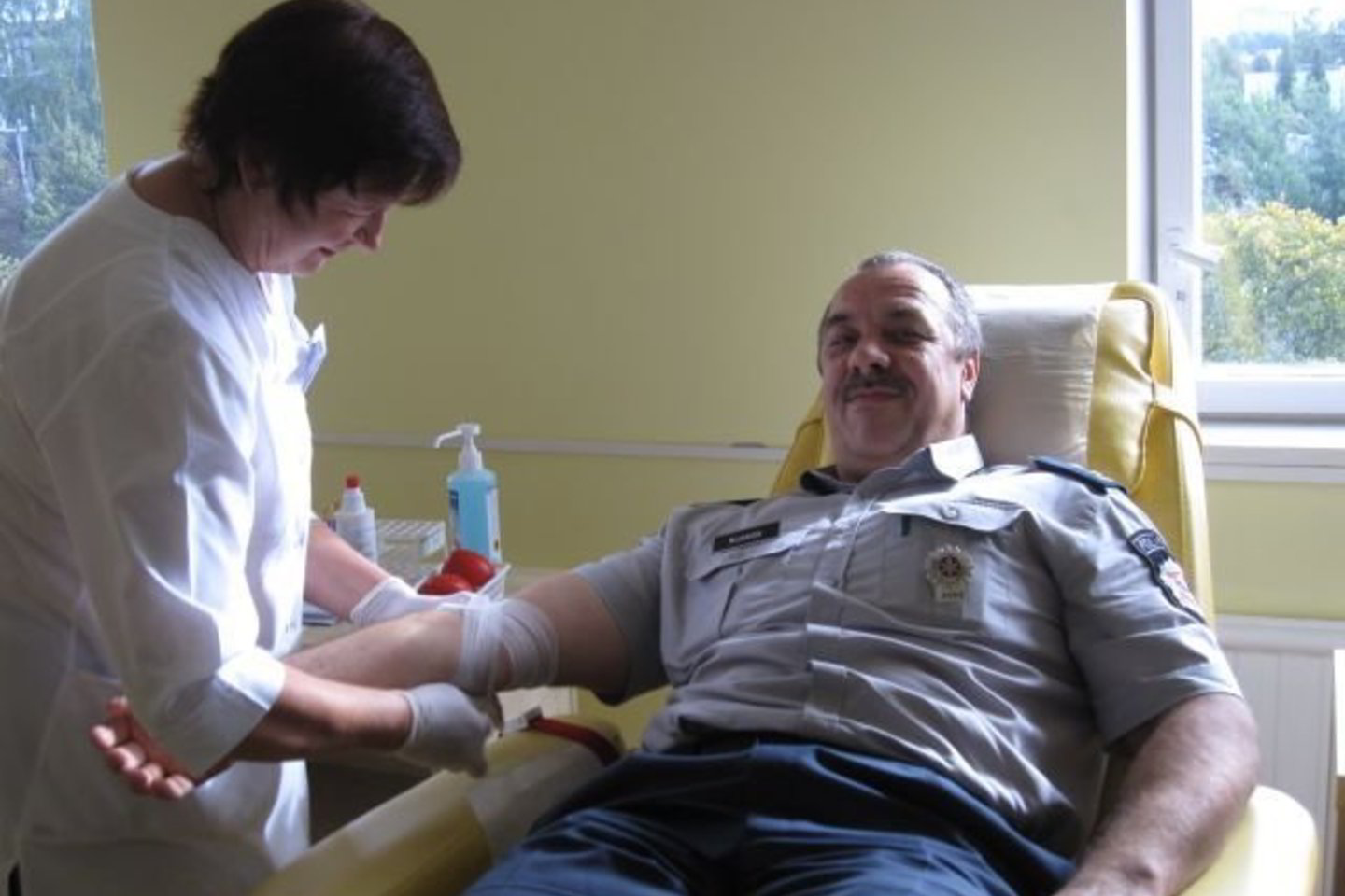Panevėžio apskrities VPK vyriausiojo komisaro pavaduotojas G.Kliauga neatlygintinai kraujo yra davęs jau 20 kartų.