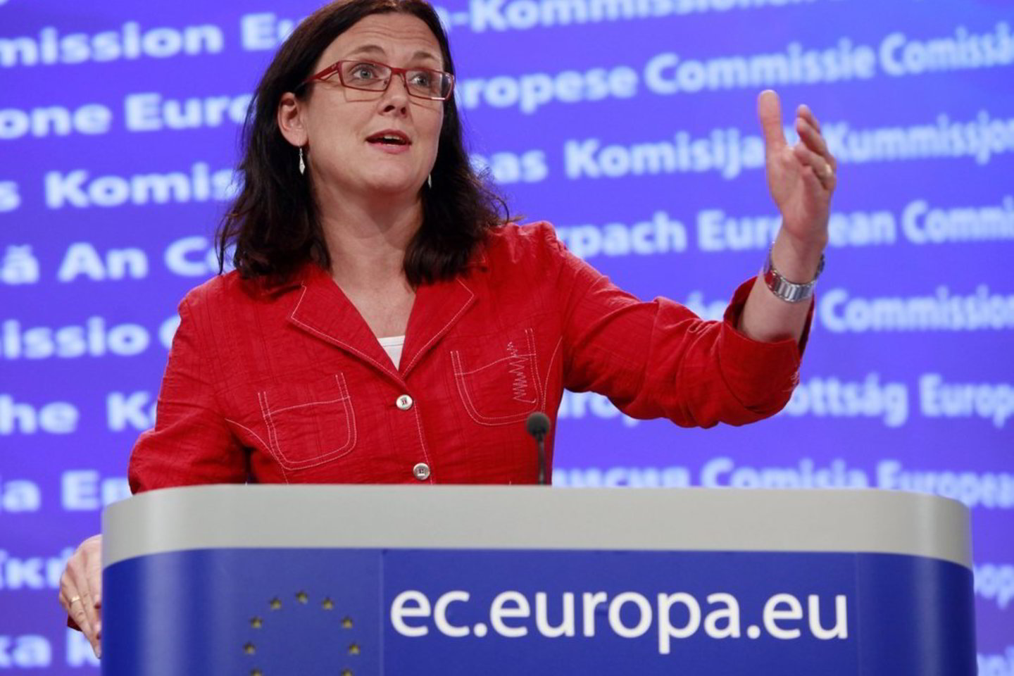 Europos Komisija laikosi planų reformuoti Šengeno sutartį.