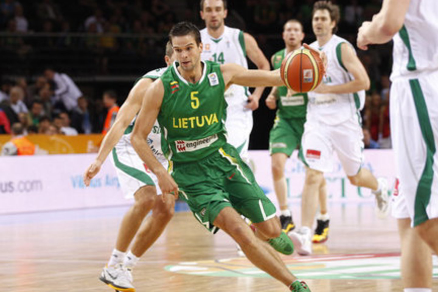 M.Kalnietis įvertintas devynetu. Jis įmetė lemtingą tritaškį.