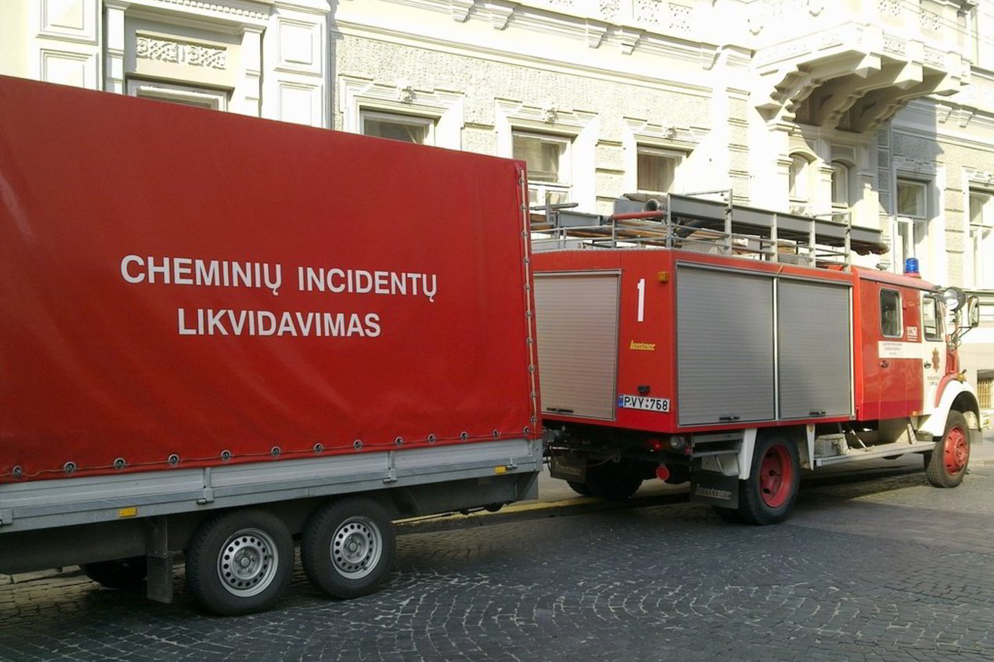 Į įvykio vietą buvo iškviestos specialiosios tarnybos.