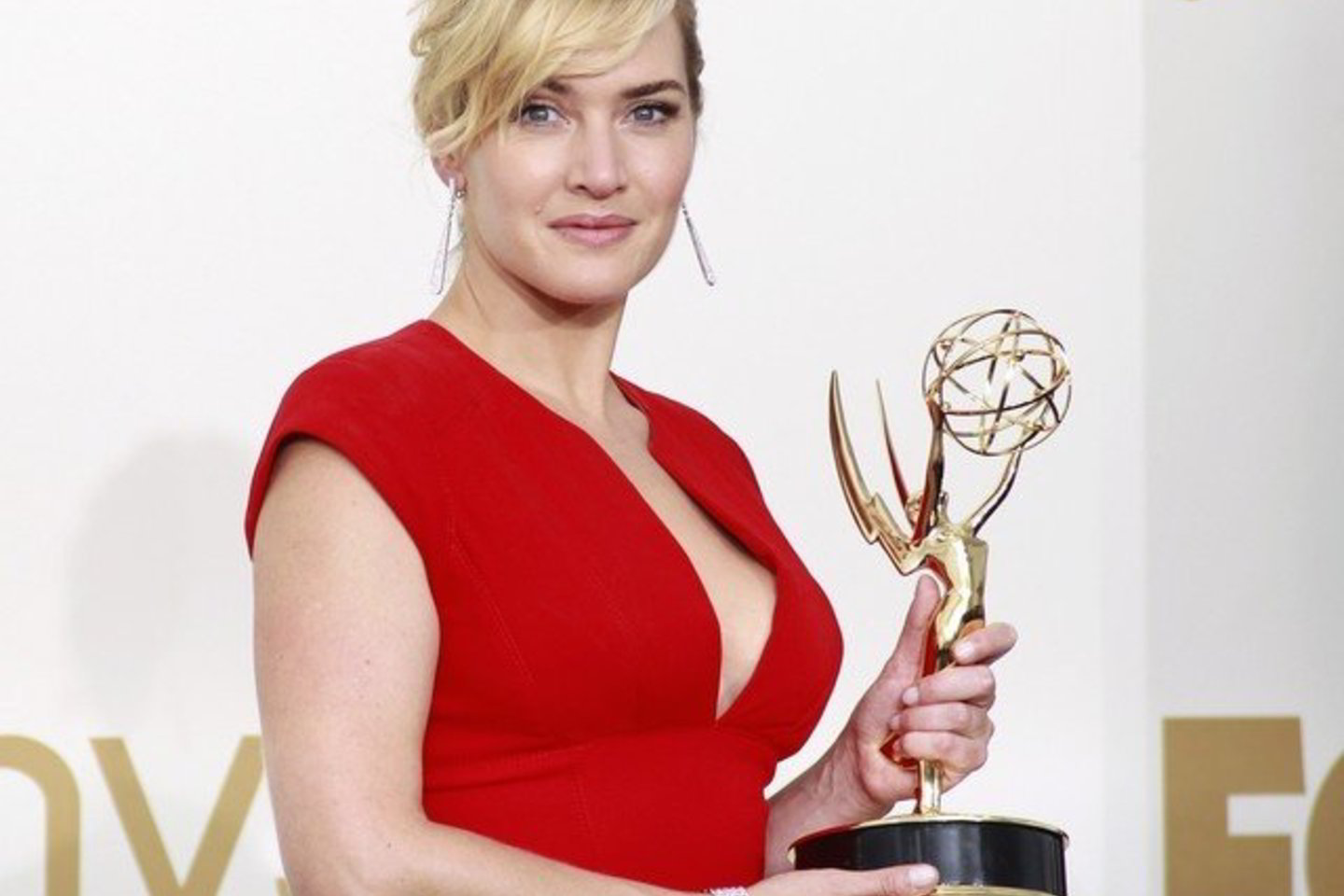 Kate Winslet su pirmąja savo „Emmy“ statulėle.