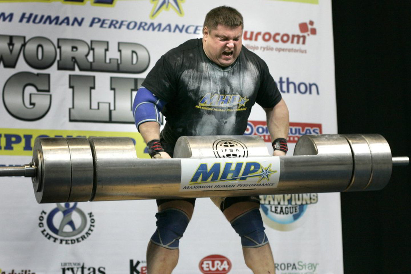 Ž.Savickas gins „World's Strongest Man“ nugalėtojo titulą.