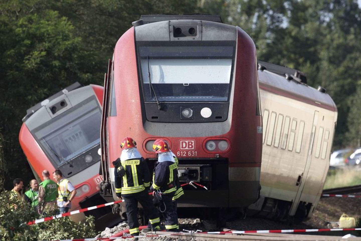 Regioninis ekpresas įsirėžė į automobilį Lauterbacho geležinkelio pervažoje apie 13 val.