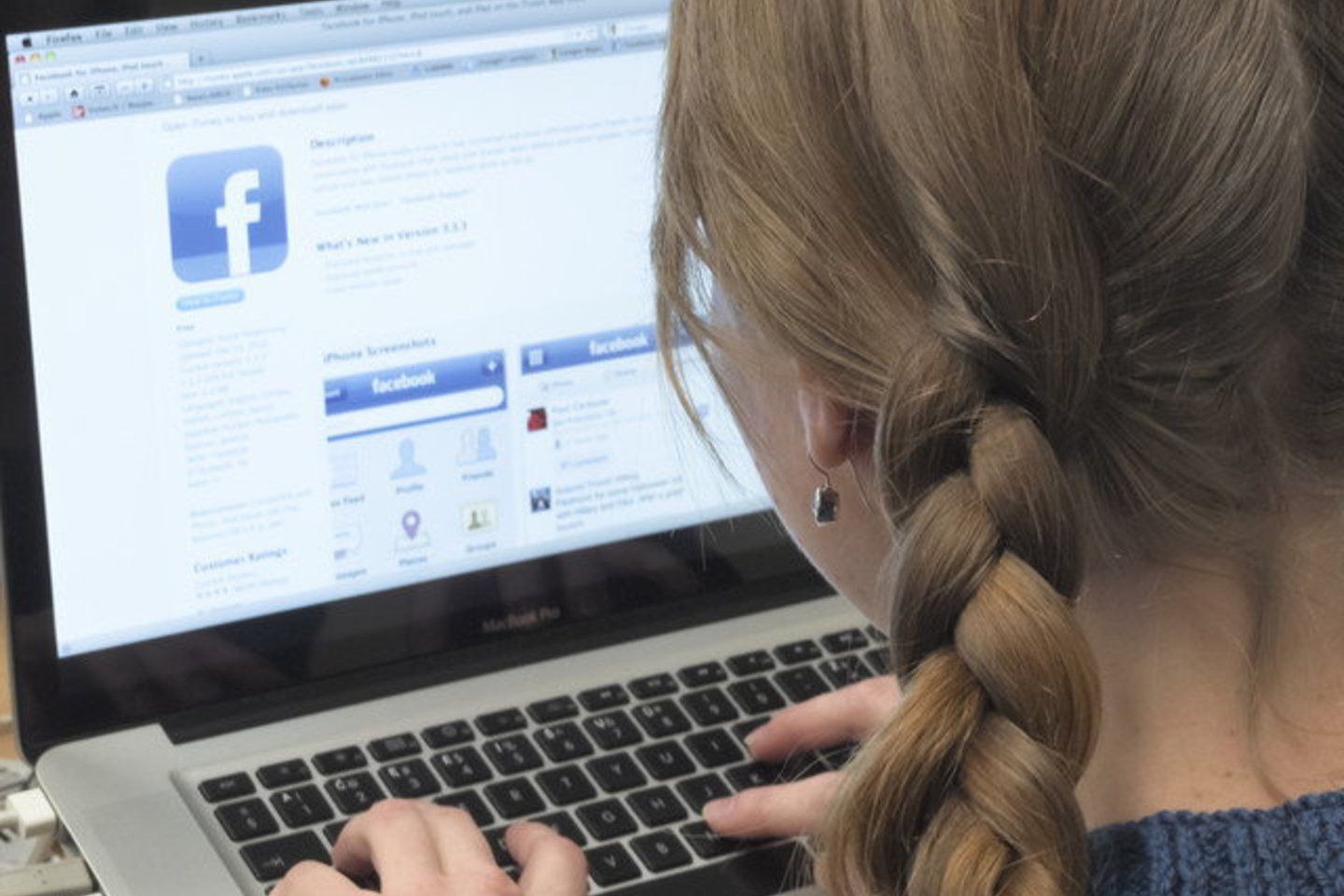 Vien „Facebook“ vartotojai, kurių skaičius šiuo metu siekia daugiau nei 750 mln., per dieną instaliuoja beveik 20 mln. specializuotų programų.