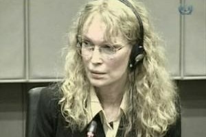 Aktorė M.Farrow prašo pasigailėti myriop už mirtiną policininko sužeidimą nuteisto T.Daviso