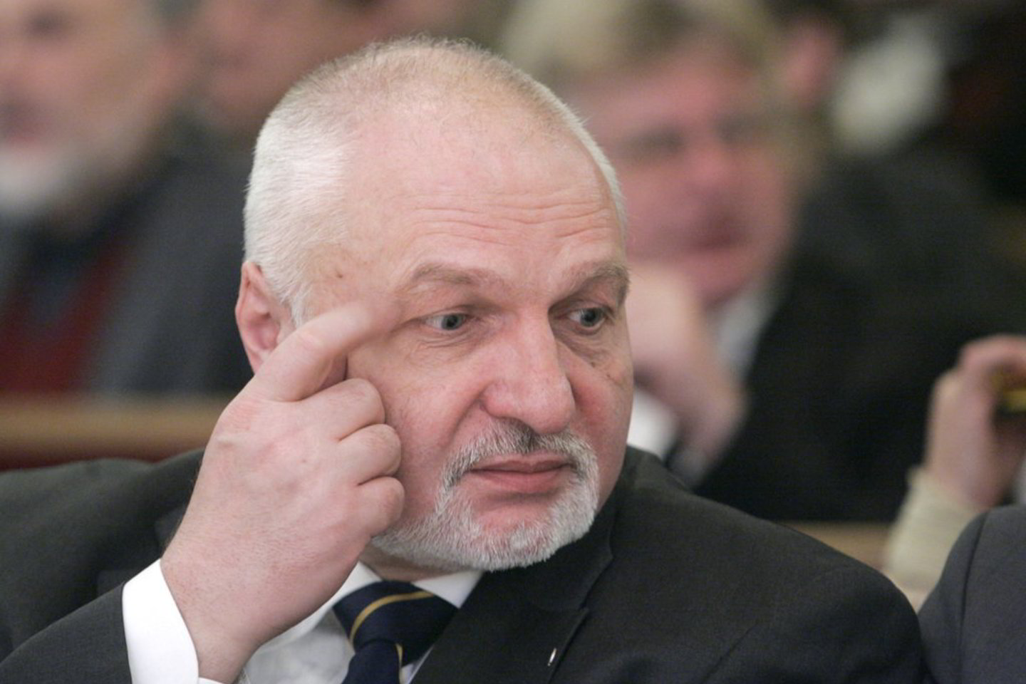 V.Mazuronis.