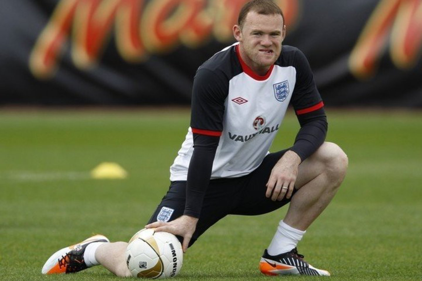 W.Rooney dėl nesuvaldytų emocijų gali nepasirodyti 2012 metų Europos čempionate.