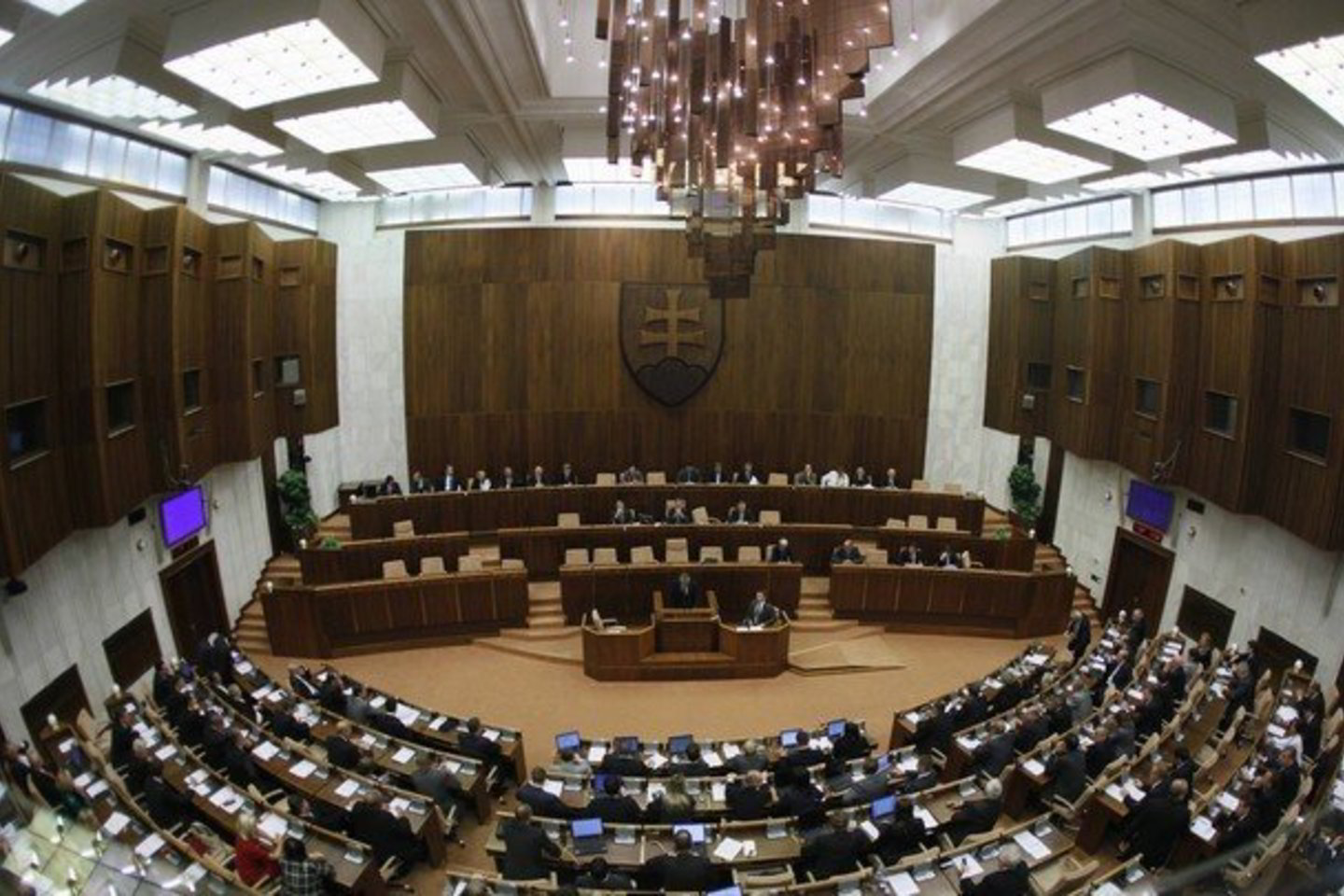 Per antrąjį balsavimą ketvirtadienį EFSF pritarta opozicijos balsais. To kaina - nauji rinkimai.