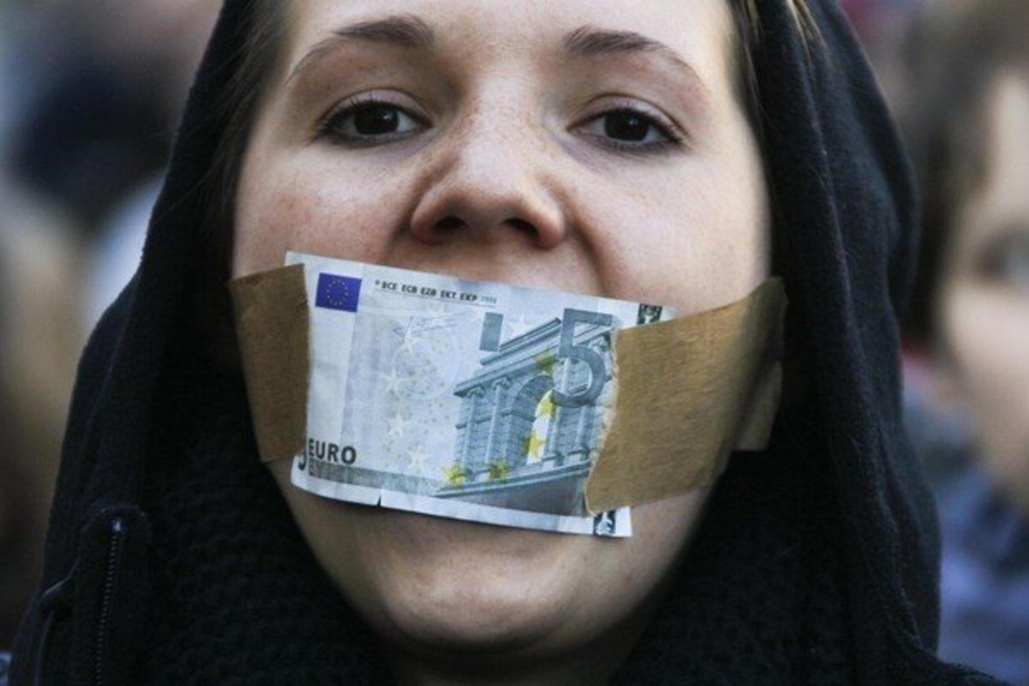 Prancūzija yra antra pagal dydį euro zonos ekonomika, o Prancūzijos bankai išlieka svarbiausi Graikijos, atsidūrusios ties bankroto riba, skolos obligacijų turėtojai.