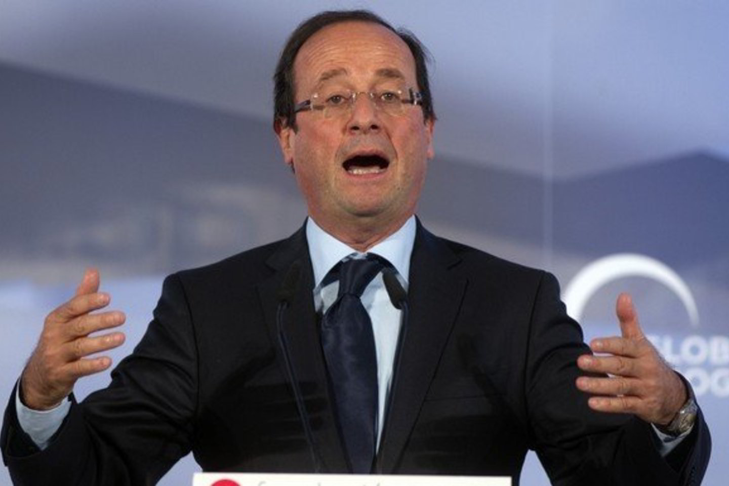 Savaitgalį F.Hollande`as iškovojo pergalę pirminiuose rinkimuose.