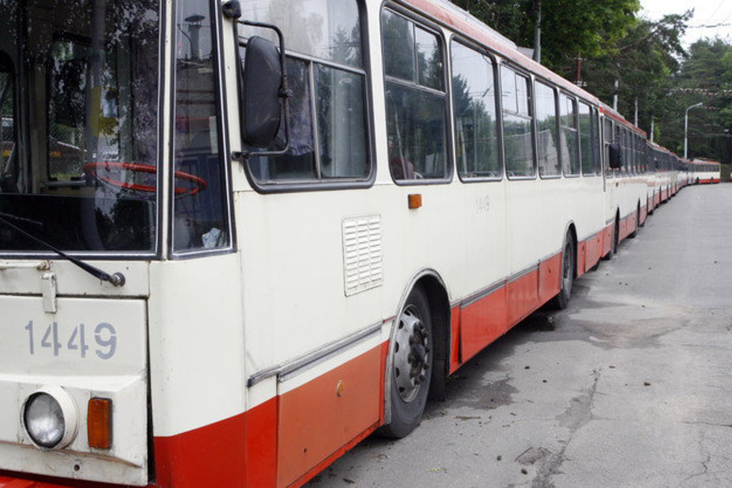 Savaitgaliais 75 proc. viešojo transporto priemonių važiuoja ne pagal grafiką.