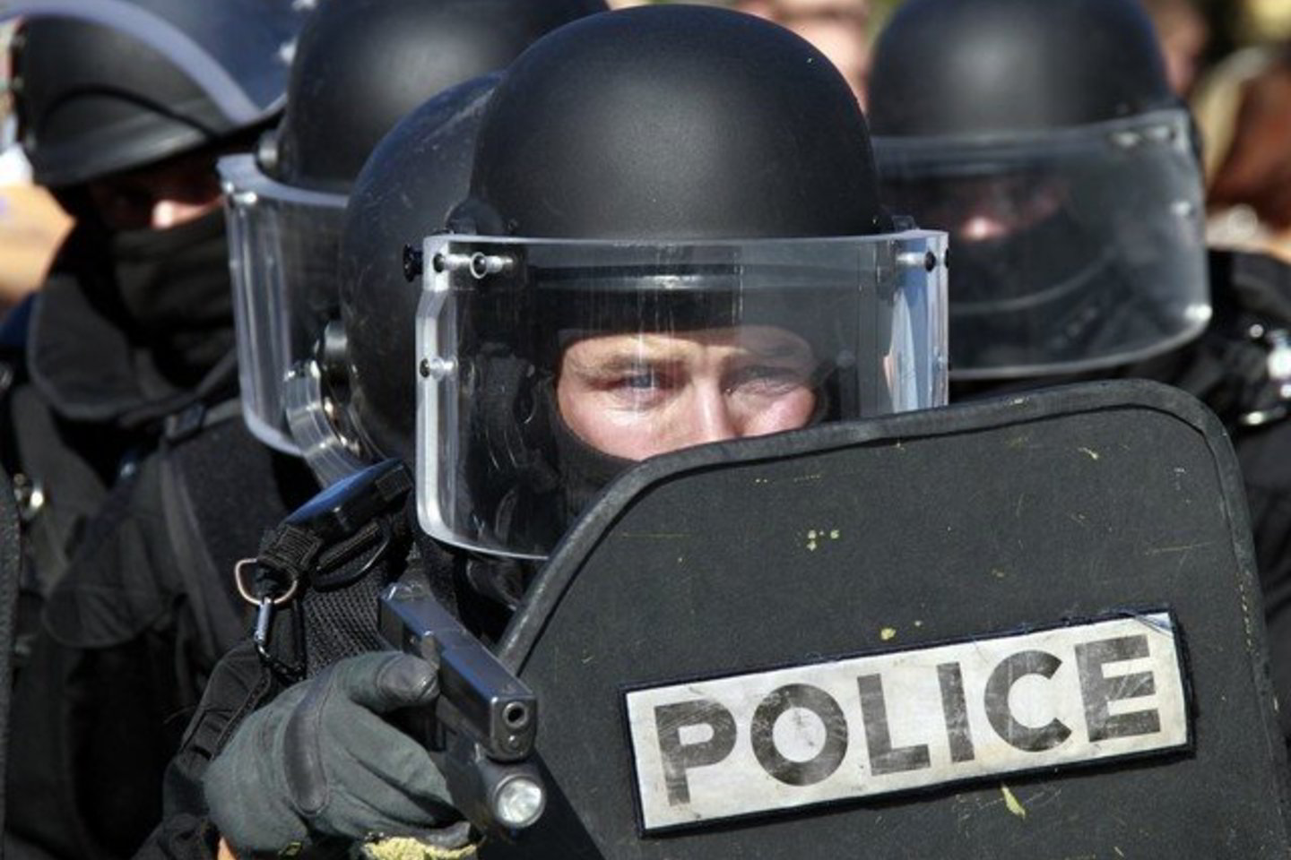 Prancūzų policija jau kuris laikas skundžiasi dėl didėjančio smurto prieš tvarkos sergėtojus.