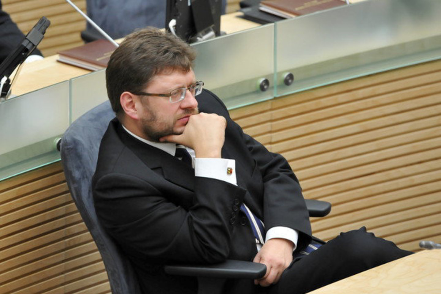 Įstatymo papildymo projektą Seimo posėdžių sekretoriate įregistravo Seimo narys Valerijus Simulikas.