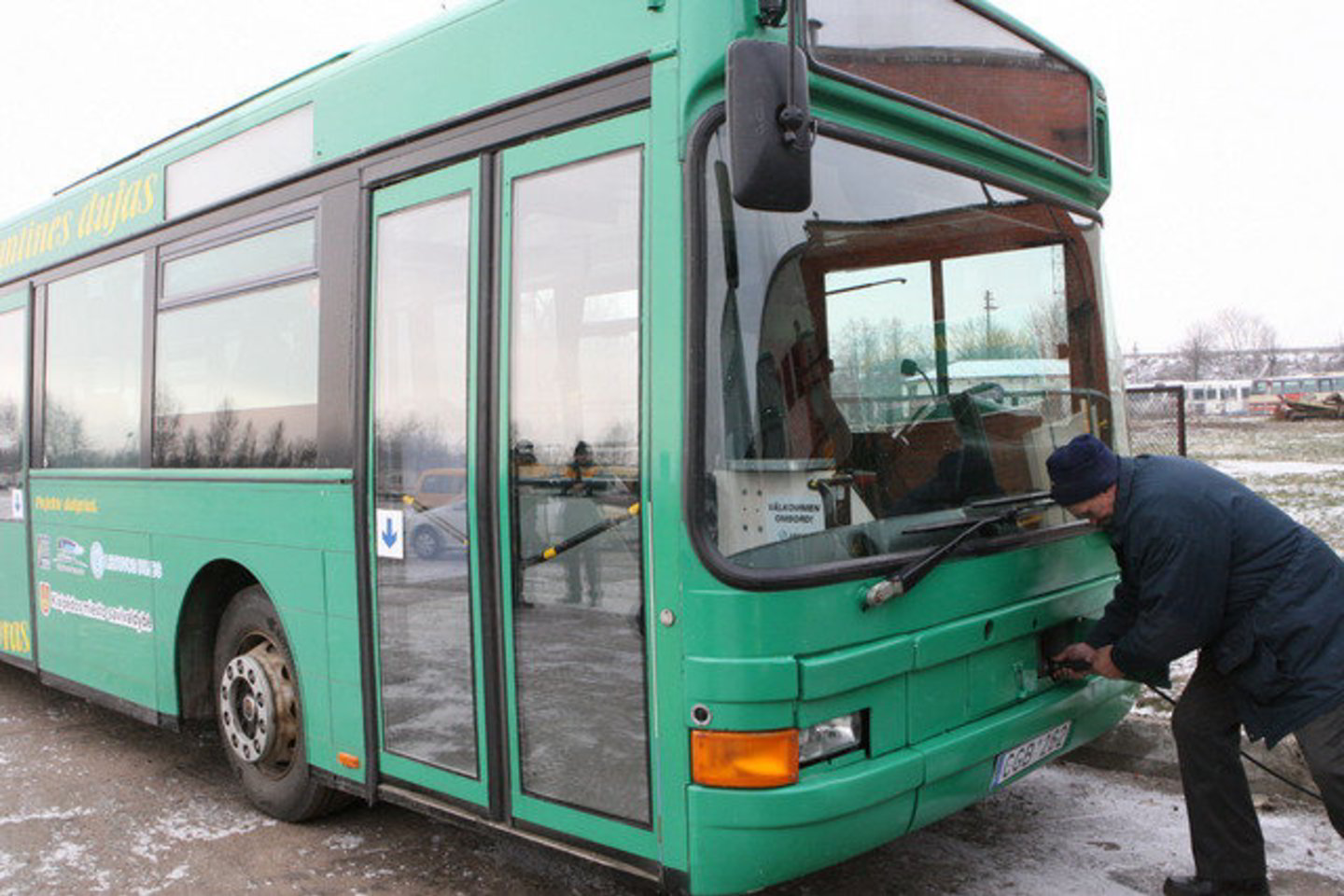 Autobuse parduodamo popierinio bilieto kaina liks ta pati.