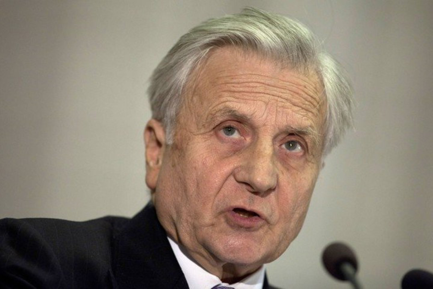 Savo aštuonerių metų darbą ECB vadovo poste J.C.Trichet vertina gerai.