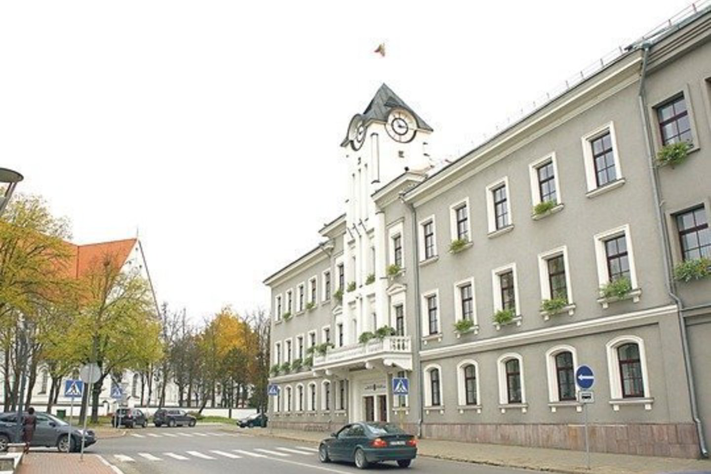 Metų metus milijonais besišvaisčiusi Šiaulių savivaldybė staiga praregėjo – skubiai ims uždarinėti mokyklas.