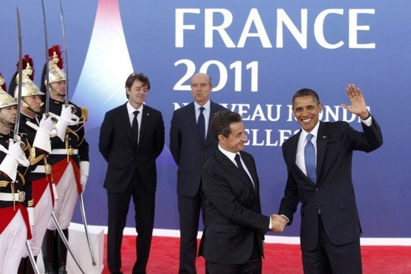 N.Sarkozy nurodė, jog jiedu su B.Obama sutaria, kad verslas turi prisidėti brendant iš pasaulinės finansų krizės.