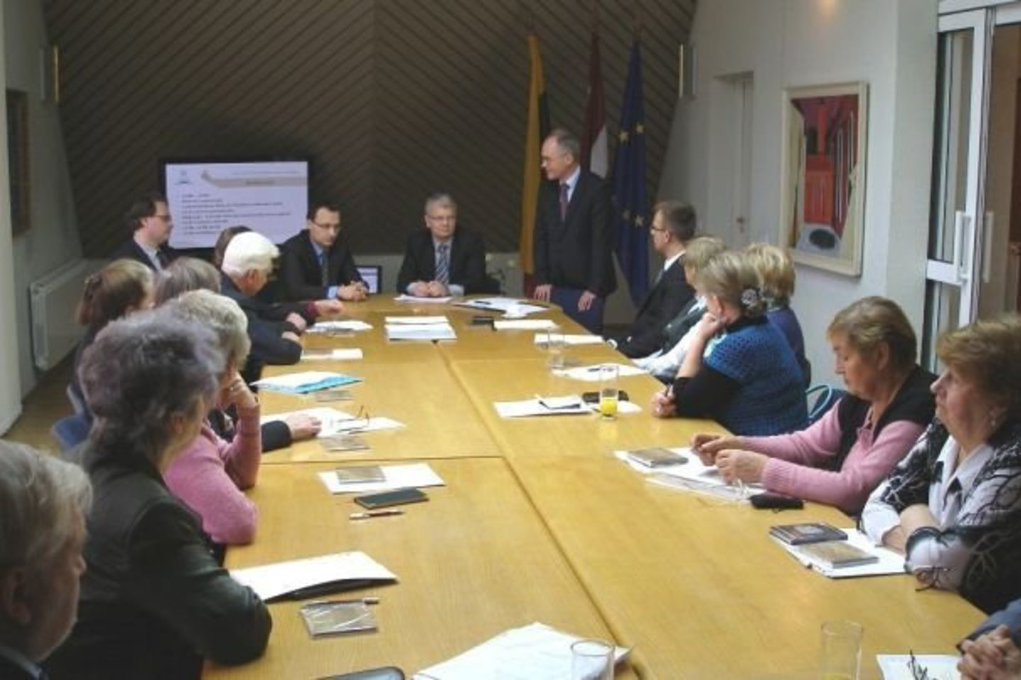 Lietuvių bendruomenės atstovai buvo supažindinti su 2012 m. užsienio lietuvių organizacijų projektų atrankos konkurso nuostatais ir eiga.