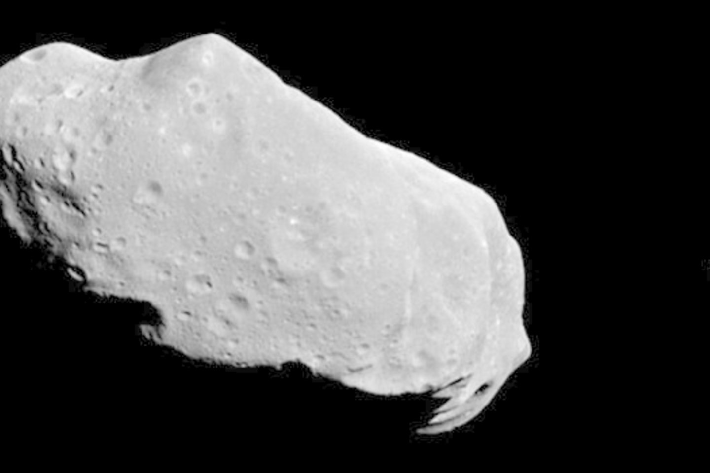 Mokslininkai teigia, kad prie Žemės priartėsiantis asteroidas pavojaus nekelia.