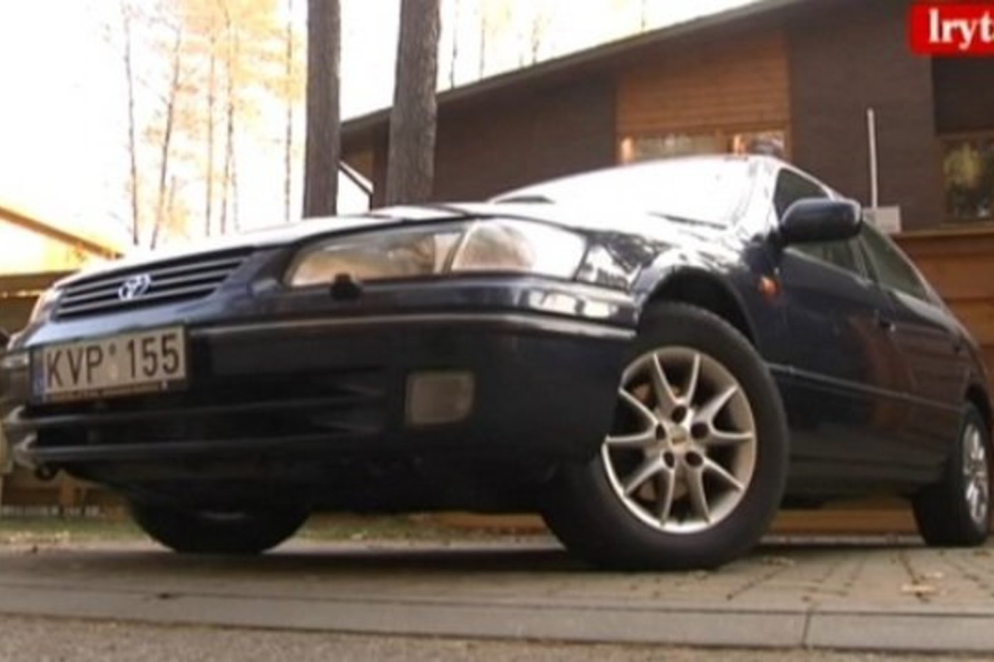 Šiuo automobiliu važinėjo A.Brazauskas.
