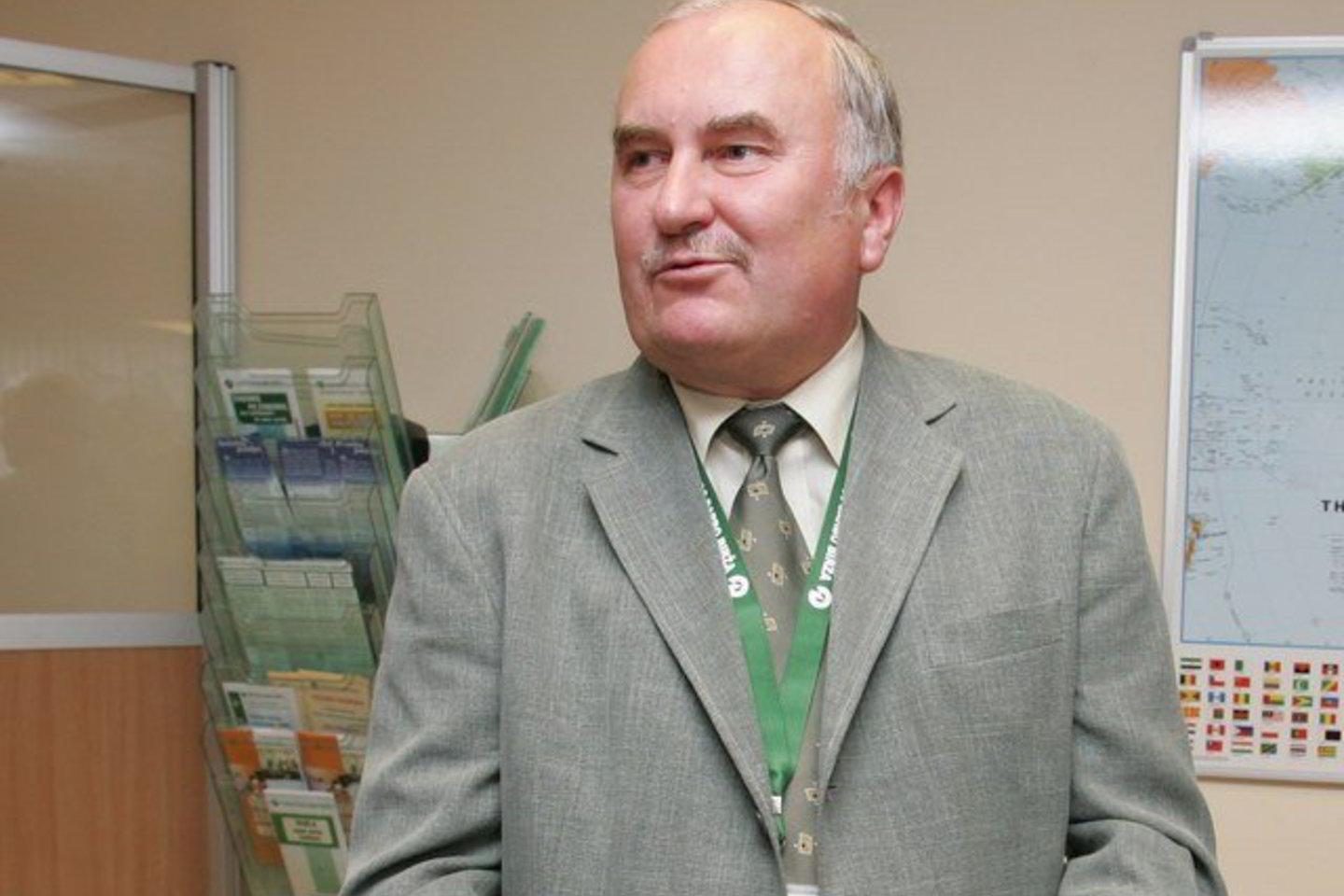 Teisminius ginčus laimėjęs buvęs Lietuvos darbo biržos direktorius V.Šlekaitis bus grąžintas į ankstesnes pareigas, o dabar jas einantis Mindaugas Petras Balašaitis - atleistas.
