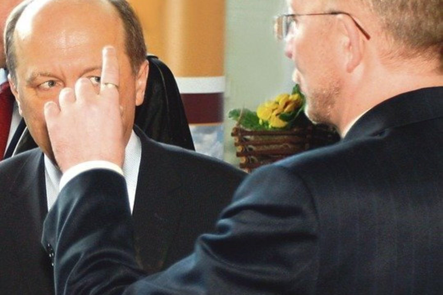 A.Valinskas (dešinėje) bando paveikti A.Kubilių pasitelkęs net opoziciją.