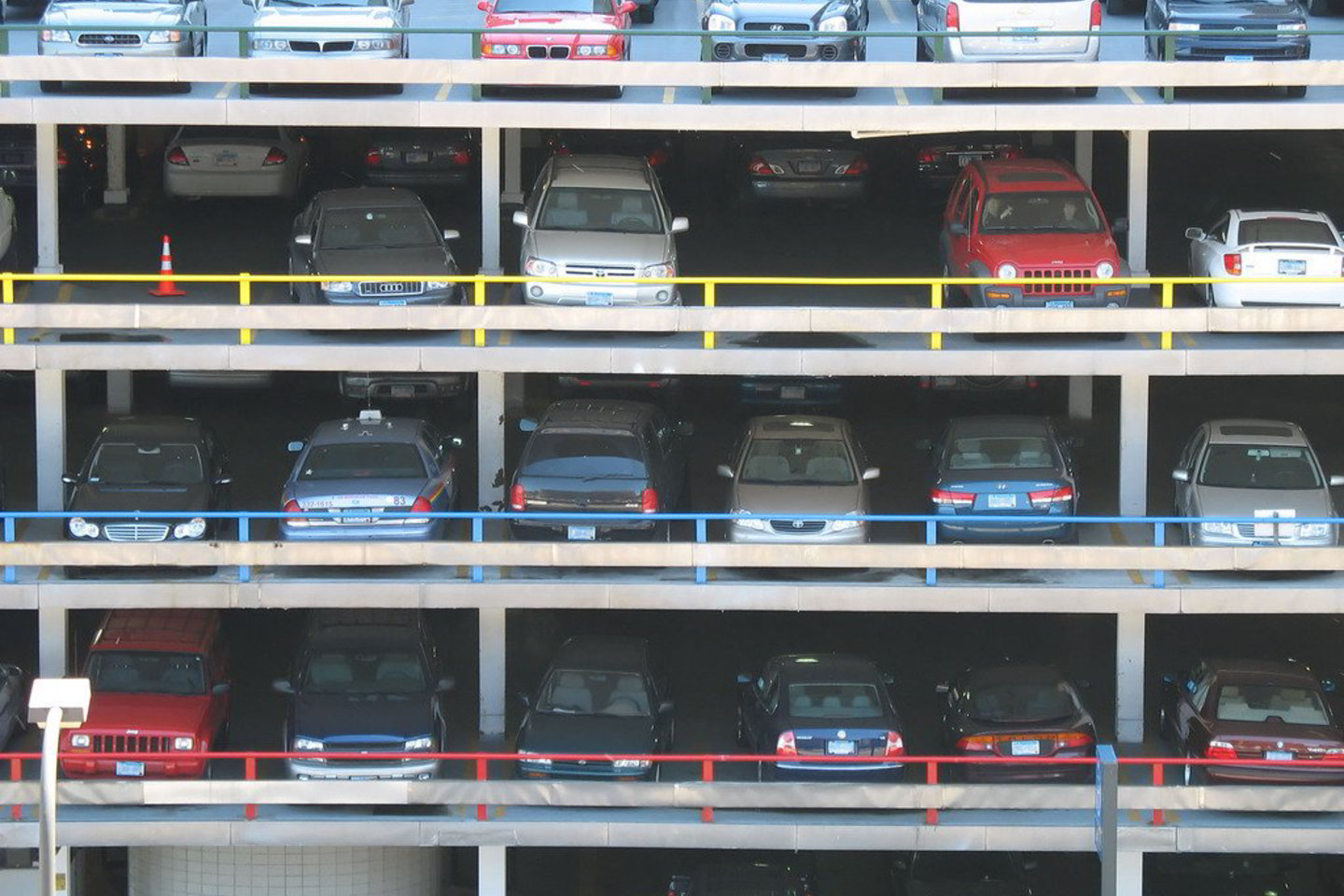 Dažniausiai specialistai ieško lizingo bendrovių klientams priklausiusių ir „pradingusių“ automobilių, brangios aparatūros ar gamybos įrenginių.