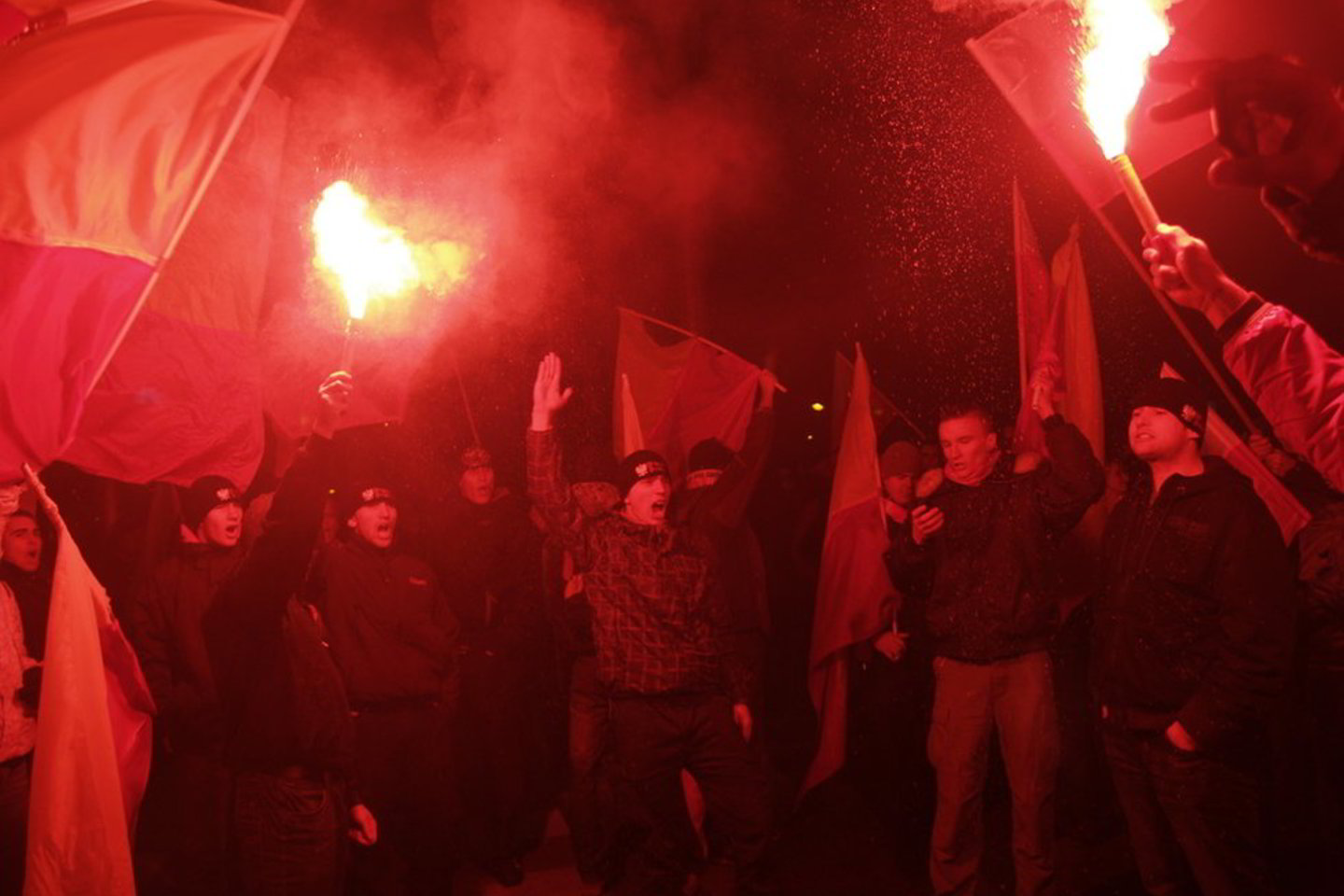 Policija sulaukė virš šimto protestuotojų.