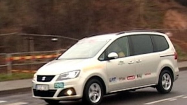 „Metų automobilis 2012“: erdvus ir kelyje nuobodžiauti neleidžiantis „Seat Alhambra“