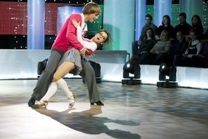 Su „Kviečiu šokti“ atsisveikino D.Tamošiūnaitė–Budrė, į projektą grįžo D.Bakėjus (nuotraukos)