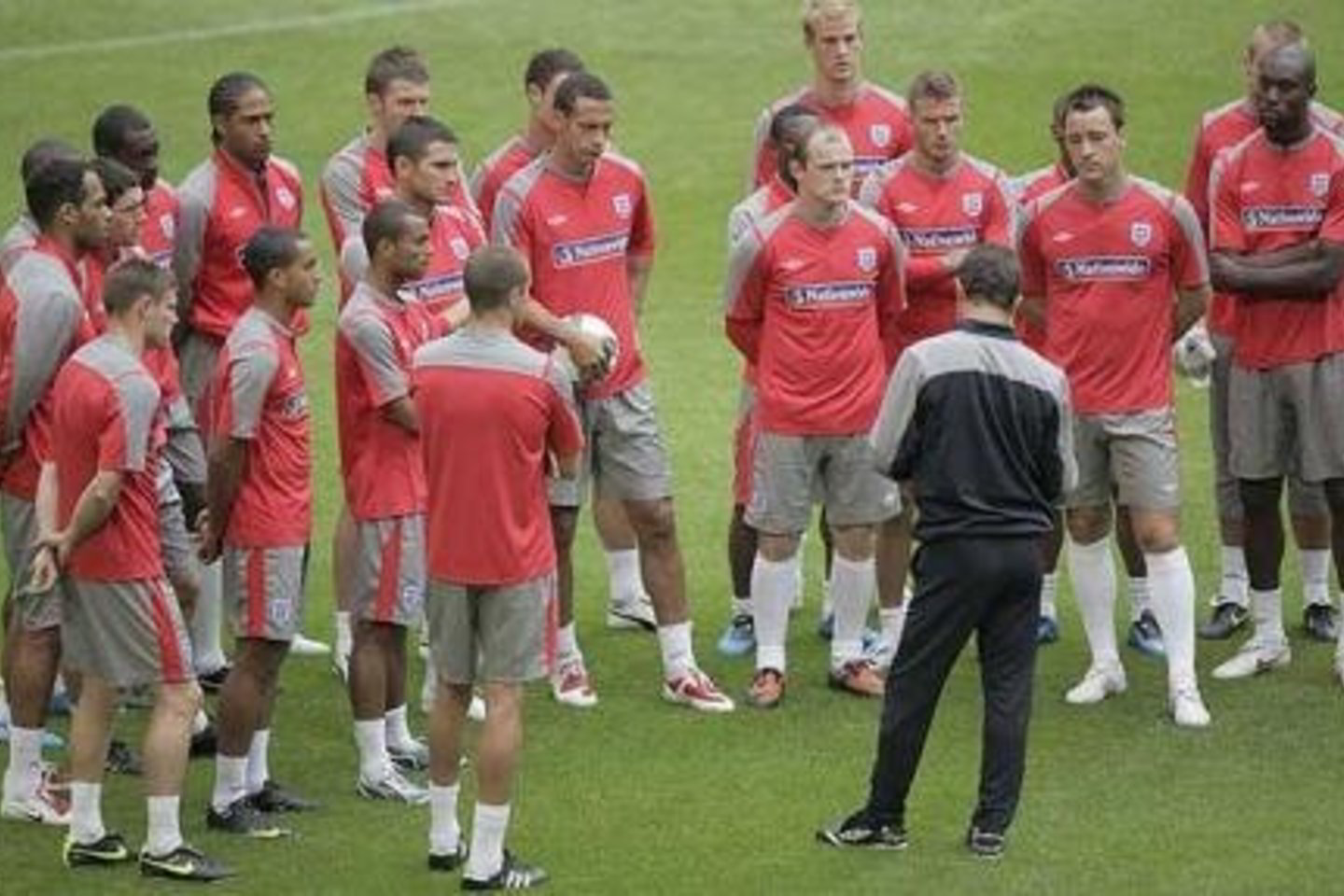 Anglijos rinktinės futbolininkai su olandais draugiškas rungtynes žais kitų metų vasario mėnesį.