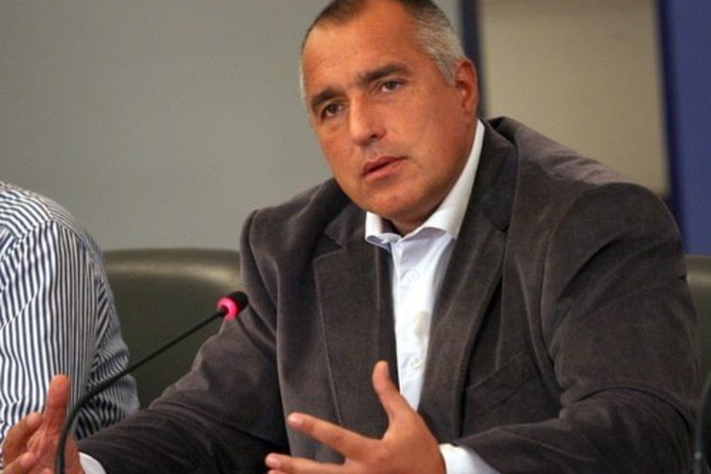 Bulgarijos premjeras B.Borisovas - kai kada futbolo kamuolį pagainiojantis politikas.