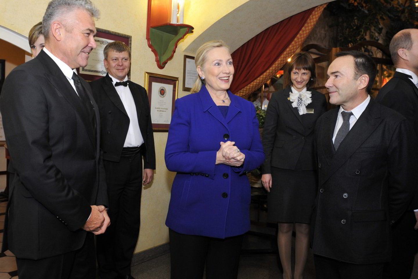 Po pusryčių H.Clinton paskyrė „Stiklių“ savininkams susitikimą.