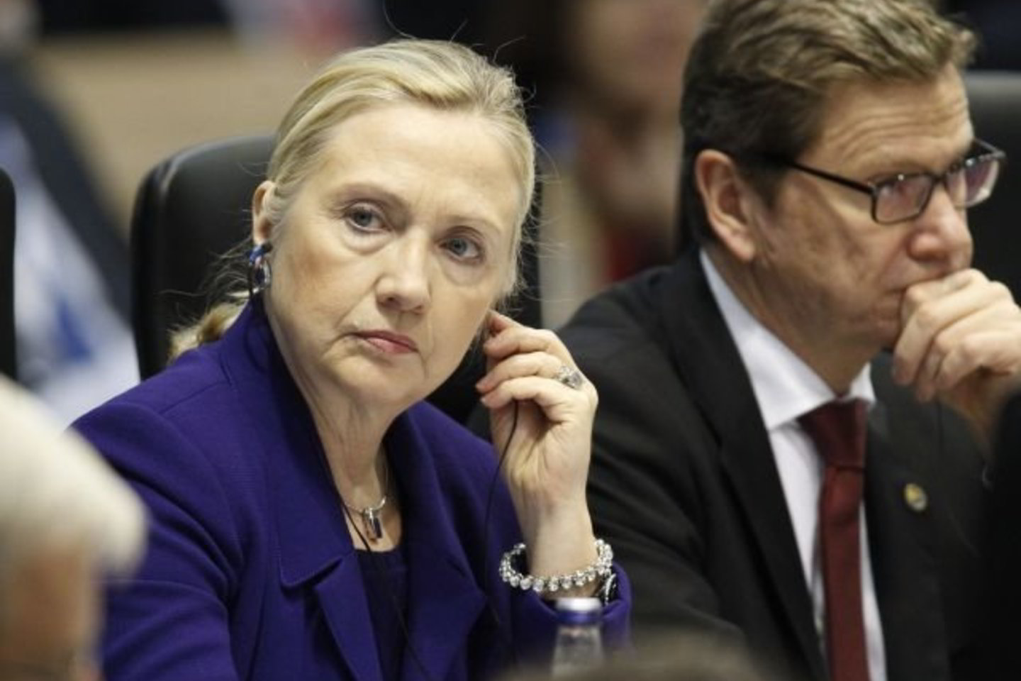 JAV valstybės sekretorė Hillary Clinton rinkimus į Rusijos Valstybės Dūmą pavadino „nei laisvais, nei teisingais“.