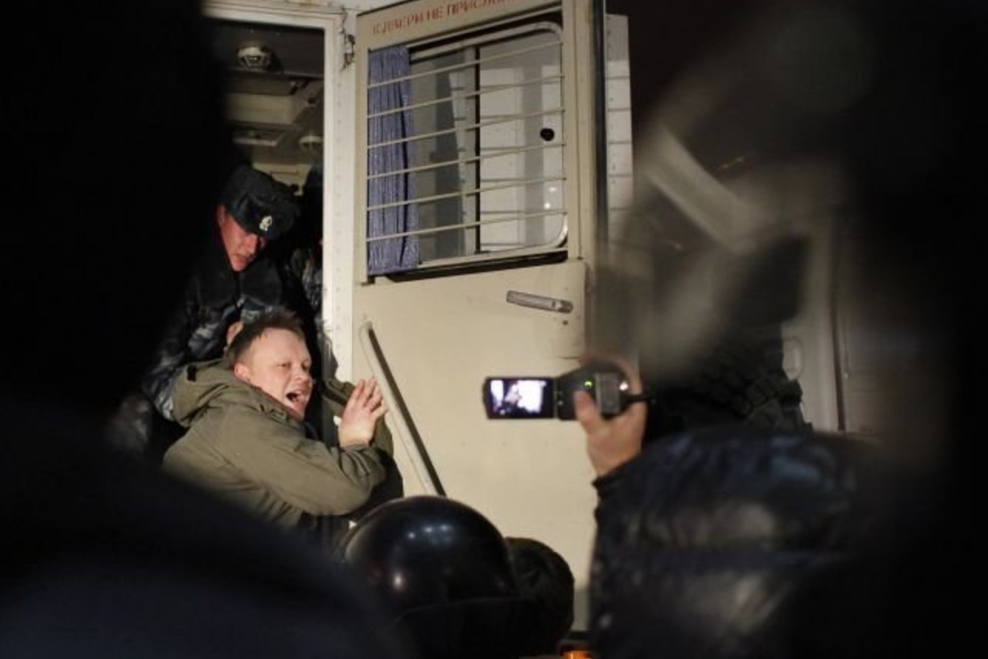 Protestuotojai tikina, kad pirmadienį prasidėję mitingai - tik apšilimas prieš masinę šeštadienio akciją.