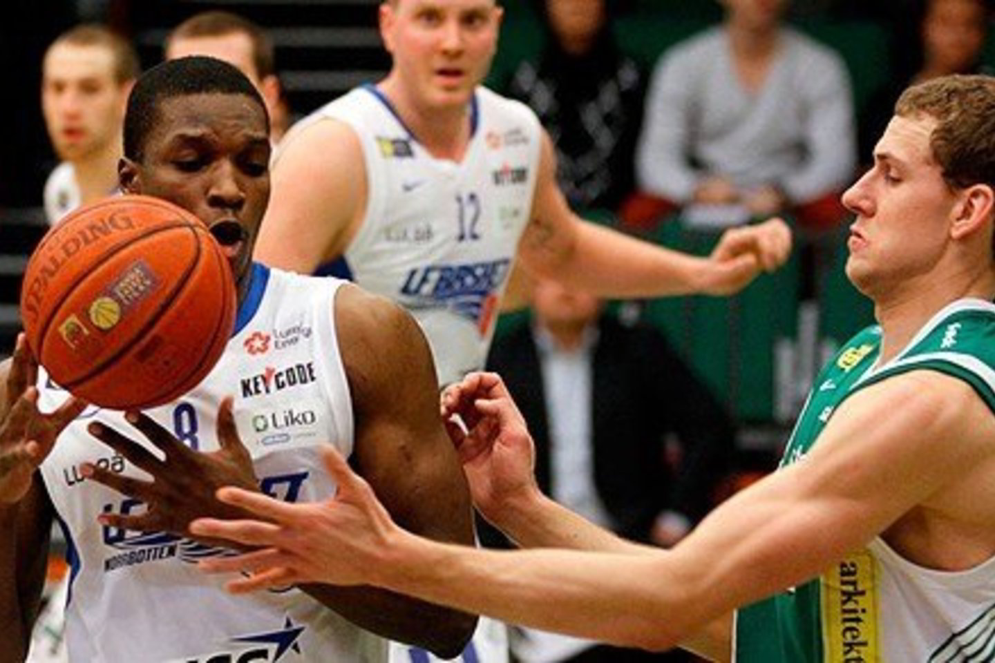 M.Griškėnas pelnė 10 taškų, po krepšiais atkovojo 15 kamuolių (7 - puolime), atliko 3 rezultatyvius perdavimus, perėmė 1 kamuolį, kartą suklydo bei išvengė pražangų.