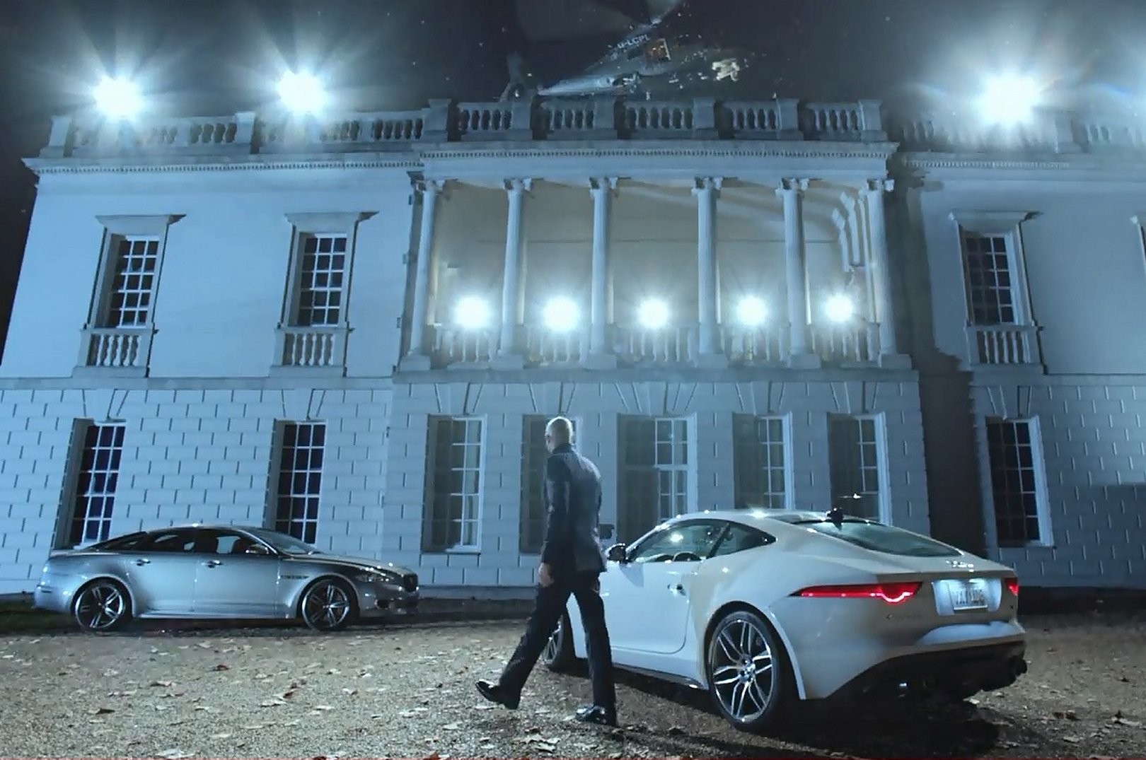 Automobilių reklamos, kurias rodys per žiūrimiausią JAV laidą