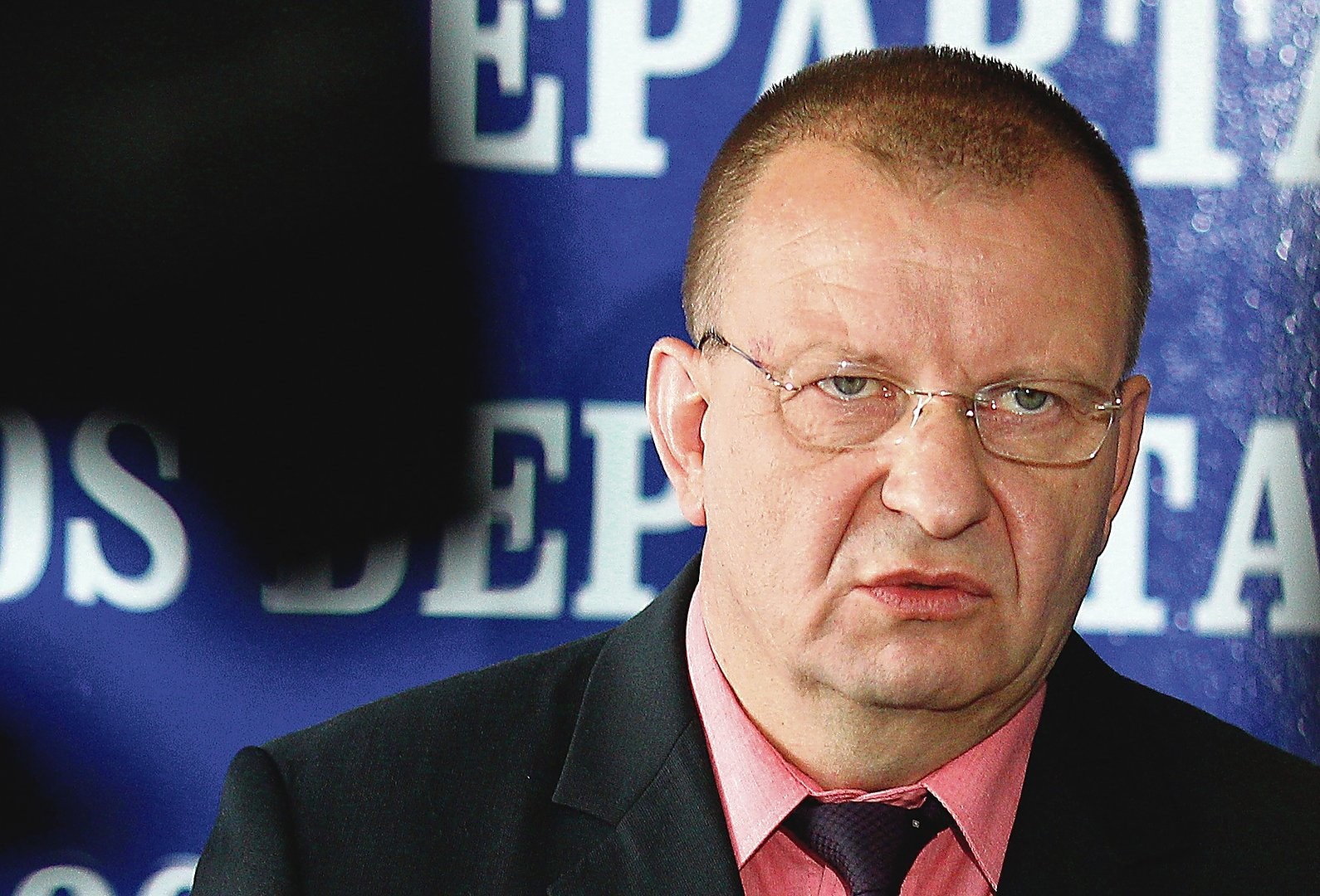 A.Matonis prabilo mįslėmis