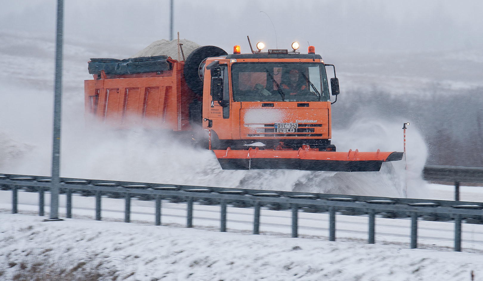 Nelygioje kovoje su pūga Vilniaus kiemsargiai nepasiduoda