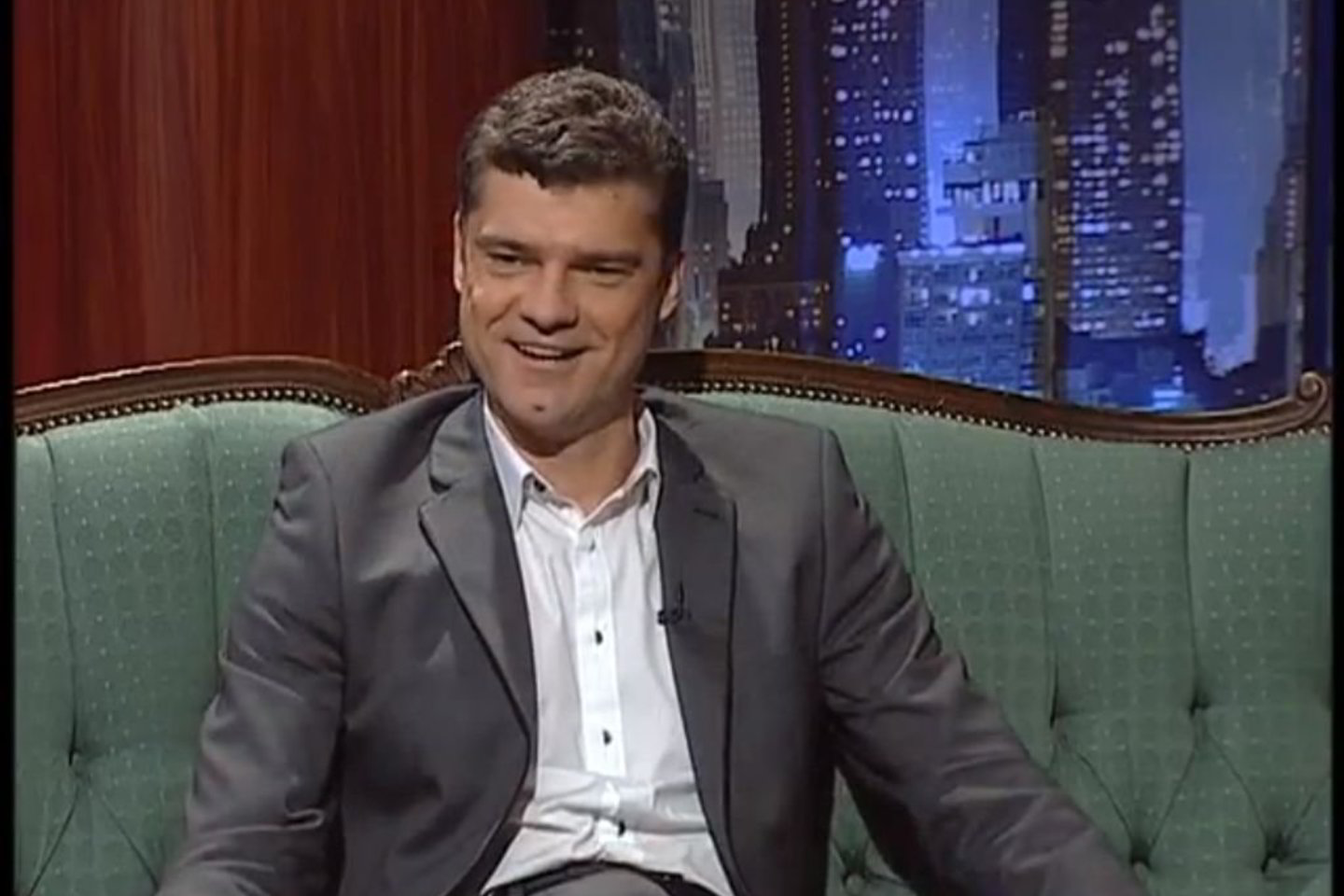 Seimo narys Žilvinas Šilgalis mėgsta išvykti į užsienį neprašydamas parlamento vadovybės leidimo. BTV laidoje „Užkalnio 5“ jis prisipažino nė neketinantis atsisakyti šio įpročio.