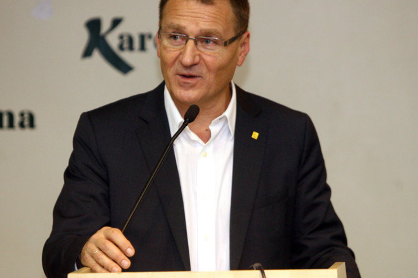 A.Čapliko pasiūlymas - palikti galioti dabartinį 2 procentų kaupiamųjų pensijų įmokos tarifą.