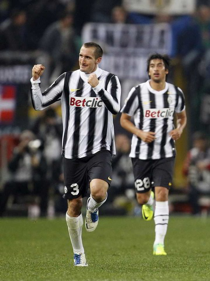 „Juventus“ futbolininkai jau anksčiau pateko į taurės turnyro ketvirtfinalį.