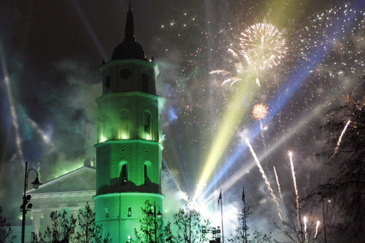 Paskutinįjį metų vakarą palydėkite linksmai.